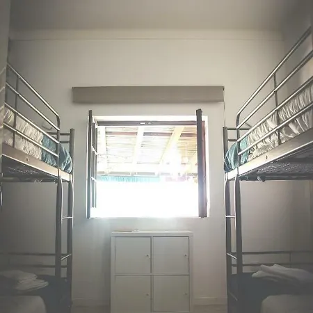 Albergue Stone *